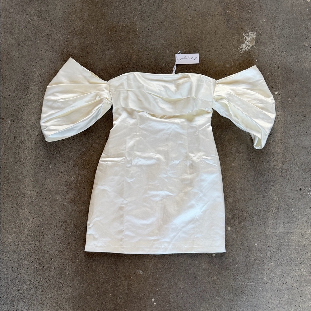 NWT Petal & Pup Nisha Strapless Mini Dress White Size 6 Bridal Bachelorette - Picture 8 of 14